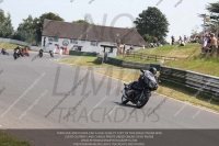 Vintage-motorcycle-club;eventdigitalimages;mallory-park;mallory-park-trackday-photographs;no-limits-trackdays;peter-wileman-photography;trackday-digital-images;trackday-photos;vmcc-festival-1000-bikes-photographs