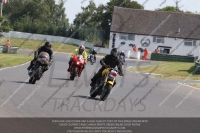 Vintage-motorcycle-club;eventdigitalimages;mallory-park;mallory-park-trackday-photographs;no-limits-trackdays;peter-wileman-photography;trackday-digital-images;trackday-photos;vmcc-festival-1000-bikes-photographs