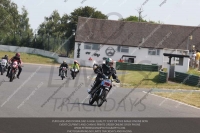 Vintage-motorcycle-club;eventdigitalimages;mallory-park;mallory-park-trackday-photographs;no-limits-trackdays;peter-wileman-photography;trackday-digital-images;trackday-photos;vmcc-festival-1000-bikes-photographs