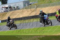 Vintage-motorcycle-club;eventdigitalimages;mallory-park;mallory-park-trackday-photographs;no-limits-trackdays;peter-wileman-photography;trackday-digital-images;trackday-photos;vmcc-festival-1000-bikes-photographs