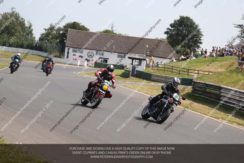 Vintage motorcycle club;eventdigitalimages;mallory park;mallory park trackday photographs;no limits trackdays;peter wileman photography;trackday digital images;trackday photos;vmcc festival 1000 bikes photographs