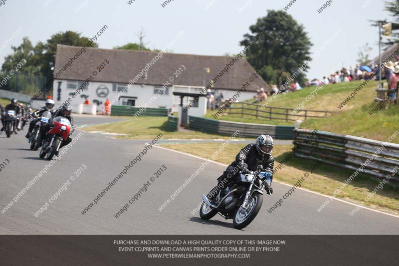 Vintage motorcycle club;eventdigitalimages;mallory park;mallory park trackday photographs;no limits trackdays;peter wileman photography;trackday digital images;trackday photos;vmcc festival 1000 bikes photographs