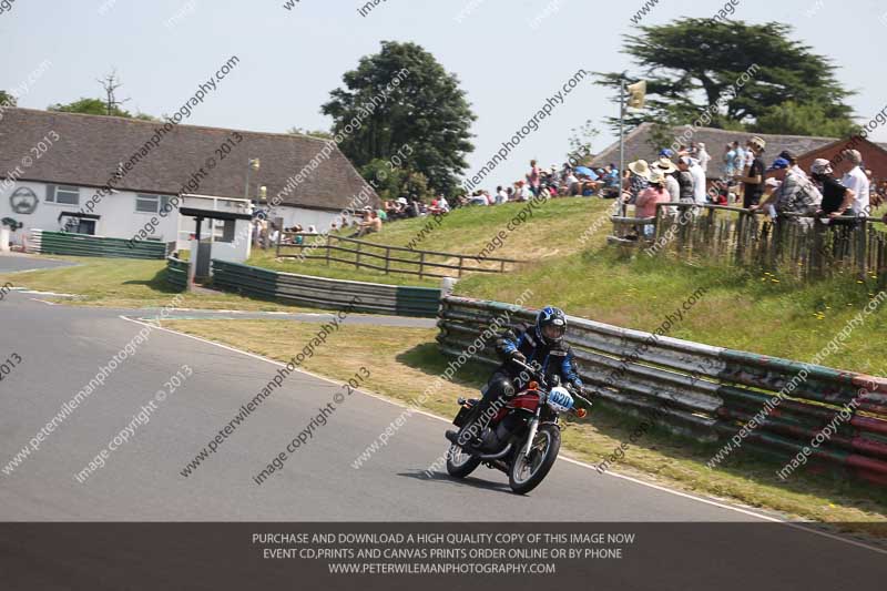 Vintage motorcycle club;eventdigitalimages;mallory park;mallory park trackday photographs;no limits trackdays;peter wileman photography;trackday digital images;trackday photos;vmcc festival 1000 bikes photographs