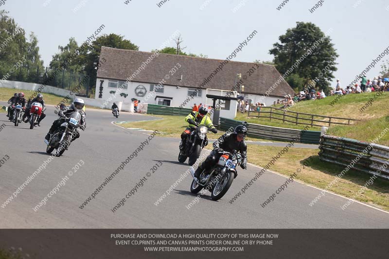 Vintage motorcycle club;eventdigitalimages;mallory park;mallory park trackday photographs;no limits trackdays;peter wileman photography;trackday digital images;trackday photos;vmcc festival 1000 bikes photographs