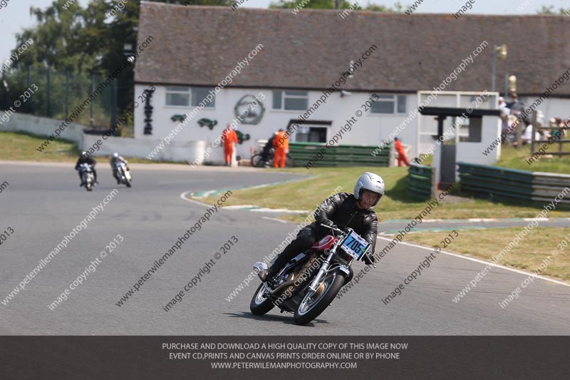 Vintage motorcycle club;eventdigitalimages;mallory park;mallory park trackday photographs;no limits trackdays;peter wileman photography;trackday digital images;trackday photos;vmcc festival 1000 bikes photographs