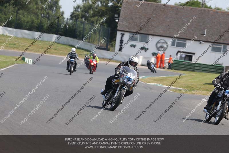 Vintage motorcycle club;eventdigitalimages;mallory park;mallory park trackday photographs;no limits trackdays;peter wileman photography;trackday digital images;trackday photos;vmcc festival 1000 bikes photographs