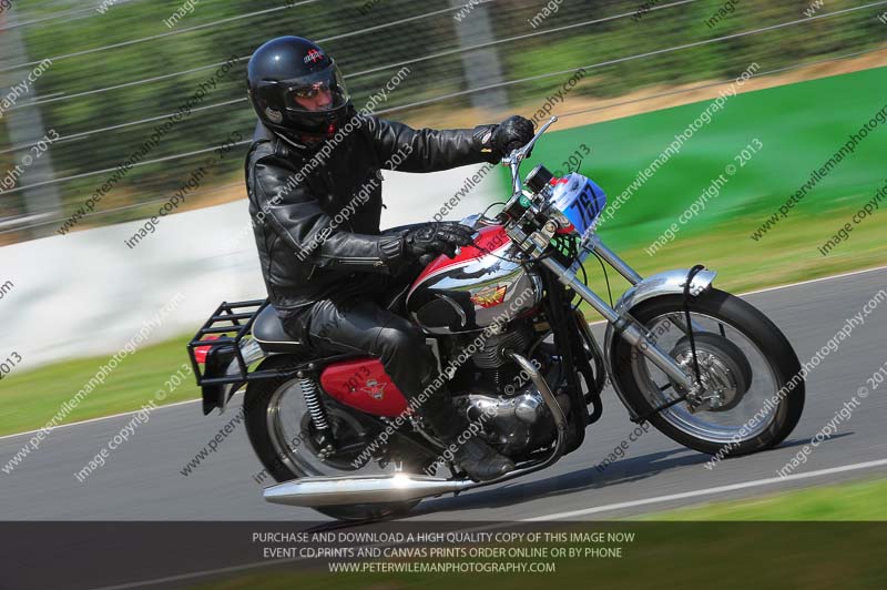 Vintage motorcycle club;eventdigitalimages;mallory park;mallory park trackday photographs;no limits trackdays;peter wileman photography;trackday digital images;trackday photos;vmcc festival 1000 bikes photographs