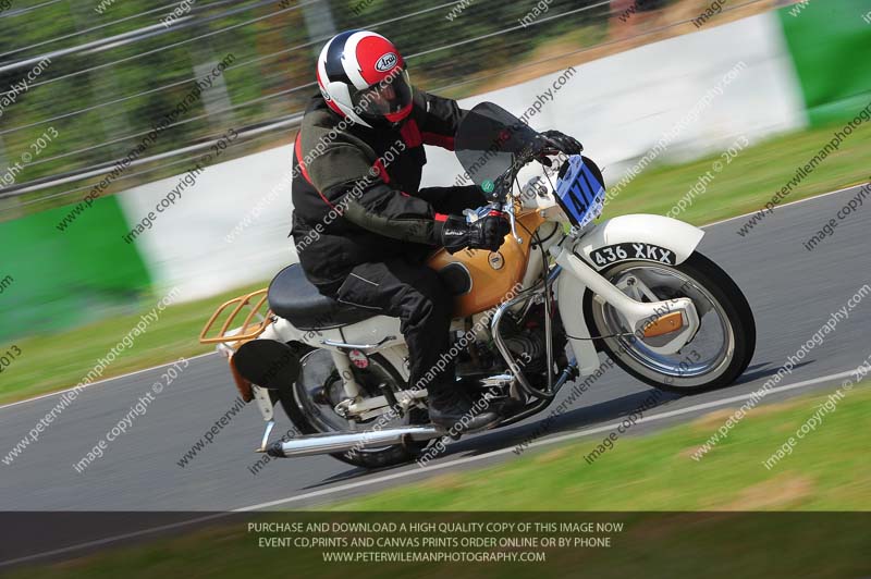 Vintage motorcycle club;eventdigitalimages;mallory park;mallory park trackday photographs;no limits trackdays;peter wileman photography;trackday digital images;trackday photos;vmcc festival 1000 bikes photographs