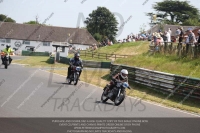 Vintage-motorcycle-club;eventdigitalimages;mallory-park;mallory-park-trackday-photographs;no-limits-trackdays;peter-wileman-photography;trackday-digital-images;trackday-photos;vmcc-festival-1000-bikes-photographs