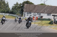 Vintage-motorcycle-club;eventdigitalimages;mallory-park;mallory-park-trackday-photographs;no-limits-trackdays;peter-wileman-photography;trackday-digital-images;trackday-photos;vmcc-festival-1000-bikes-photographs