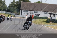 Vintage-motorcycle-club;eventdigitalimages;mallory-park;mallory-park-trackday-photographs;no-limits-trackdays;peter-wileman-photography;trackday-digital-images;trackday-photos;vmcc-festival-1000-bikes-photographs