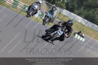Vintage-motorcycle-club;eventdigitalimages;mallory-park;mallory-park-trackday-photographs;no-limits-trackdays;peter-wileman-photography;trackday-digital-images;trackday-photos;vmcc-festival-1000-bikes-photographs