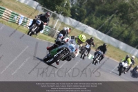 Vintage-motorcycle-club;eventdigitalimages;mallory-park;mallory-park-trackday-photographs;no-limits-trackdays;peter-wileman-photography;trackday-digital-images;trackday-photos;vmcc-festival-1000-bikes-photographs