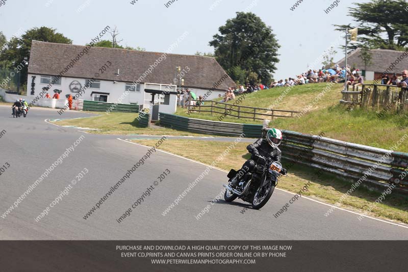 Vintage motorcycle club;eventdigitalimages;mallory park;mallory park trackday photographs;no limits trackdays;peter wileman photography;trackday digital images;trackday photos;vmcc festival 1000 bikes photographs