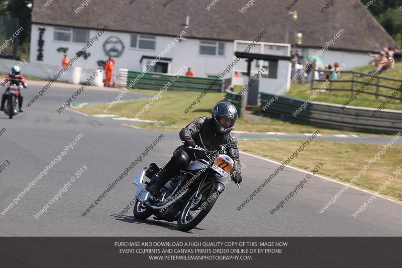 Vintage motorcycle club;eventdigitalimages;mallory park;mallory park trackday photographs;no limits trackdays;peter wileman photography;trackday digital images;trackday photos;vmcc festival 1000 bikes photographs
