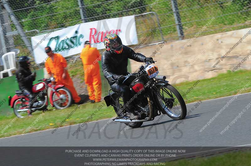 Vintage motorcycle club;eventdigitalimages;mallory park;mallory park trackday photographs;no limits trackdays;peter wileman photography;trackday digital images;trackday photos;vmcc festival 1000 bikes photographs