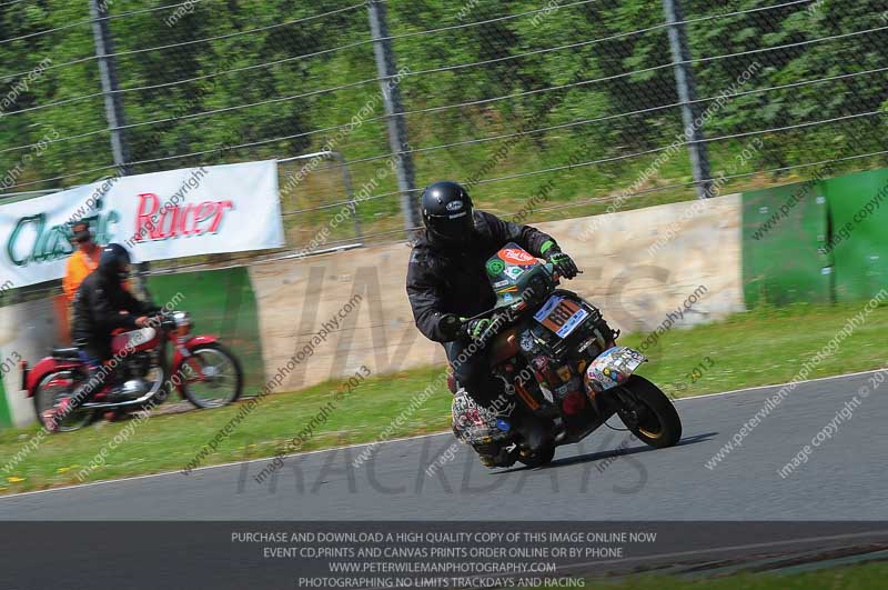 Vintage motorcycle club;eventdigitalimages;mallory park;mallory park trackday photographs;no limits trackdays;peter wileman photography;trackday digital images;trackday photos;vmcc festival 1000 bikes photographs