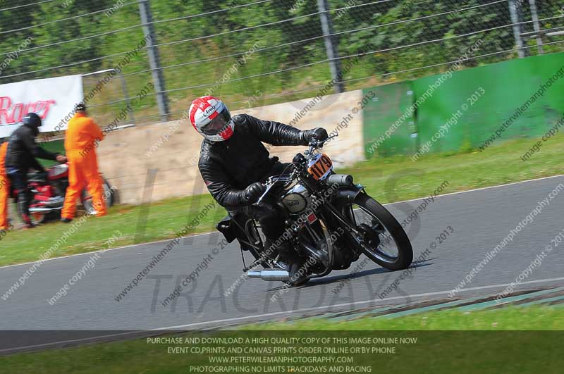 Vintage motorcycle club;eventdigitalimages;mallory park;mallory park trackday photographs;no limits trackdays;peter wileman photography;trackday digital images;trackday photos;vmcc festival 1000 bikes photographs