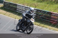 Vintage-motorcycle-club;eventdigitalimages;mallory-park;mallory-park-trackday-photographs;no-limits-trackdays;peter-wileman-photography;trackday-digital-images;trackday-photos;vmcc-festival-1000-bikes-photographs
