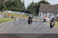 Vintage-motorcycle-club;eventdigitalimages;mallory-park;mallory-park-trackday-photographs;no-limits-trackdays;peter-wileman-photography;trackday-digital-images;trackday-photos;vmcc-festival-1000-bikes-photographs