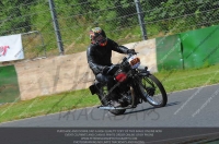 Vintage-motorcycle-club;eventdigitalimages;mallory-park;mallory-park-trackday-photographs;no-limits-trackdays;peter-wileman-photography;trackday-digital-images;trackday-photos;vmcc-festival-1000-bikes-photographs