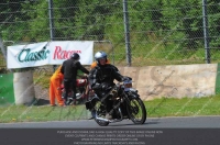 Vintage-motorcycle-club;eventdigitalimages;mallory-park;mallory-park-trackday-photographs;no-limits-trackdays;peter-wileman-photography;trackday-digital-images;trackday-photos;vmcc-festival-1000-bikes-photographs