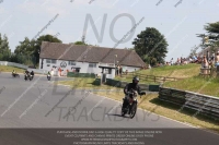 Vintage-motorcycle-club;eventdigitalimages;mallory-park;mallory-park-trackday-photographs;no-limits-trackdays;peter-wileman-photography;trackday-digital-images;trackday-photos;vmcc-festival-1000-bikes-photographs