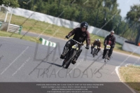 Vintage-motorcycle-club;eventdigitalimages;mallory-park;mallory-park-trackday-photographs;no-limits-trackdays;peter-wileman-photography;trackday-digital-images;trackday-photos;vmcc-festival-1000-bikes-photographs