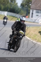 Vintage-motorcycle-club;eventdigitalimages;mallory-park;mallory-park-trackday-photographs;no-limits-trackdays;peter-wileman-photography;trackday-digital-images;trackday-photos;vmcc-festival-1000-bikes-photographs