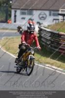 Vintage-motorcycle-club;eventdigitalimages;mallory-park;mallory-park-trackday-photographs;no-limits-trackdays;peter-wileman-photography;trackday-digital-images;trackday-photos;vmcc-festival-1000-bikes-photographs