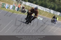 Vintage-motorcycle-club;eventdigitalimages;mallory-park;mallory-park-trackday-photographs;no-limits-trackdays;peter-wileman-photography;trackday-digital-images;trackday-photos;vmcc-festival-1000-bikes-photographs