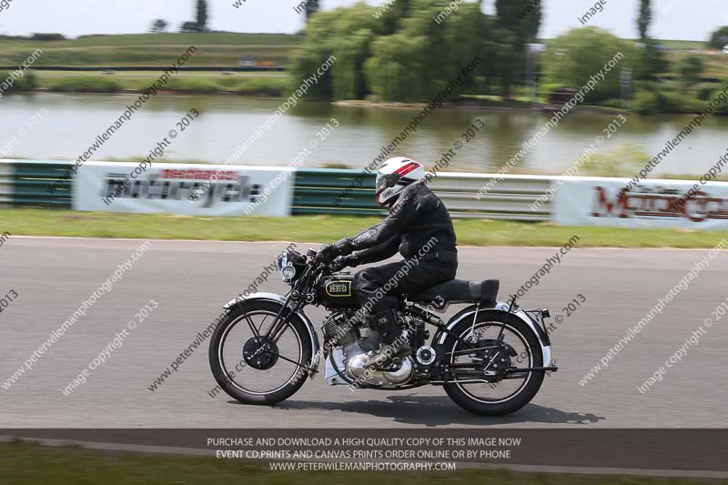 Vintage motorcycle club;eventdigitalimages;mallory park;mallory park trackday photographs;no limits trackdays;peter wileman photography;trackday digital images;trackday photos;vmcc festival 1000 bikes photographs