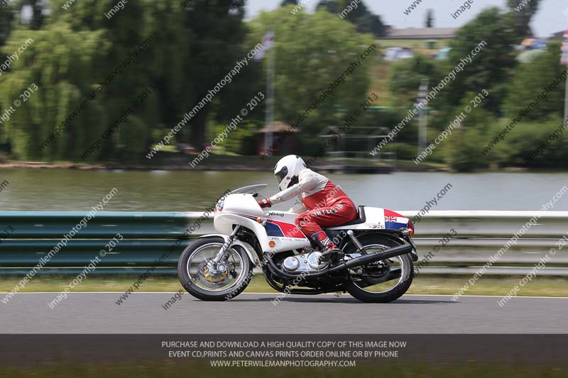 Vintage motorcycle club;eventdigitalimages;mallory park;mallory park trackday photographs;no limits trackdays;peter wileman photography;trackday digital images;trackday photos;vmcc festival 1000 bikes photographs