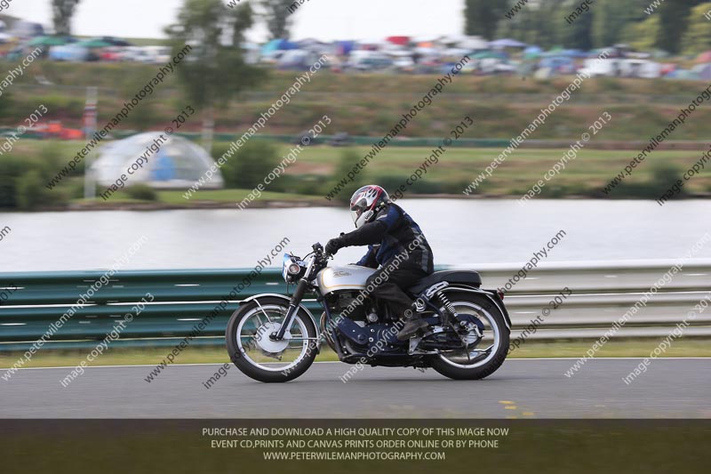 Vintage motorcycle club;eventdigitalimages;mallory park;mallory park trackday photographs;no limits trackdays;peter wileman photography;trackday digital images;trackday photos;vmcc festival 1000 bikes photographs