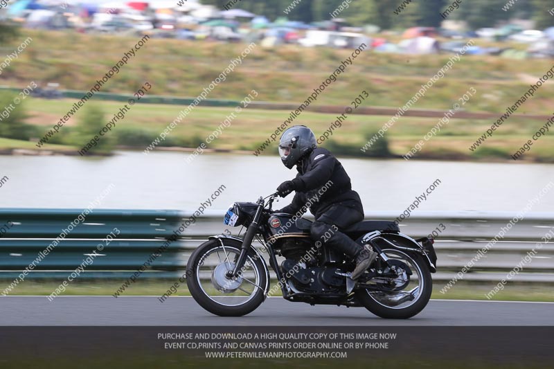 Vintage motorcycle club;eventdigitalimages;mallory park;mallory park trackday photographs;no limits trackdays;peter wileman photography;trackday digital images;trackday photos;vmcc festival 1000 bikes photographs