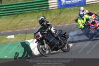 Vintage-motorcycle-club;eventdigitalimages;mallory-park;mallory-park-trackday-photographs;no-limits-trackdays;peter-wileman-photography;trackday-digital-images;trackday-photos;vmcc-festival-1000-bikes-photographs