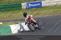 Vintage-motorcycle-club;eventdigitalimages;mallory-park;mallory-park-trackday-photographs;no-limits-trackdays;peter-wileman-photography;trackday-digital-images;trackday-photos;vmcc-festival-1000-bikes-photographs