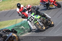 Vintage-motorcycle-club;eventdigitalimages;mallory-park;mallory-park-trackday-photographs;no-limits-trackdays;peter-wileman-photography;trackday-digital-images;trackday-photos;vmcc-festival-1000-bikes-photographs