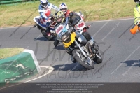 Vintage-motorcycle-club;eventdigitalimages;mallory-park;mallory-park-trackday-photographs;no-limits-trackdays;peter-wileman-photography;trackday-digital-images;trackday-photos;vmcc-festival-1000-bikes-photographs