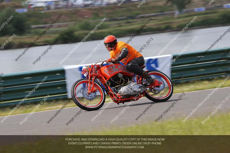 Vintage motorcycle club;eventdigitalimages;mallory park;mallory park trackday photographs;no limits trackdays;peter wileman photography;trackday digital images;trackday photos;vmcc festival 1000 bikes photographs