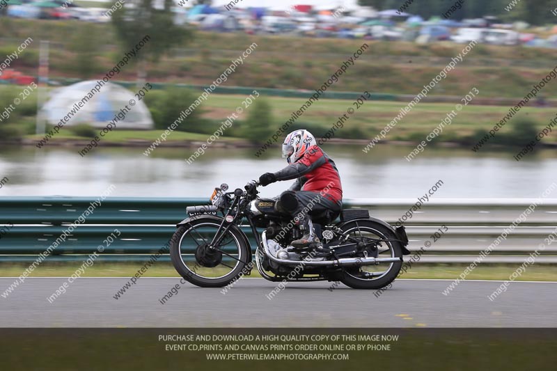 Vintage motorcycle club;eventdigitalimages;mallory park;mallory park trackday photographs;no limits trackdays;peter wileman photography;trackday digital images;trackday photos;vmcc festival 1000 bikes photographs