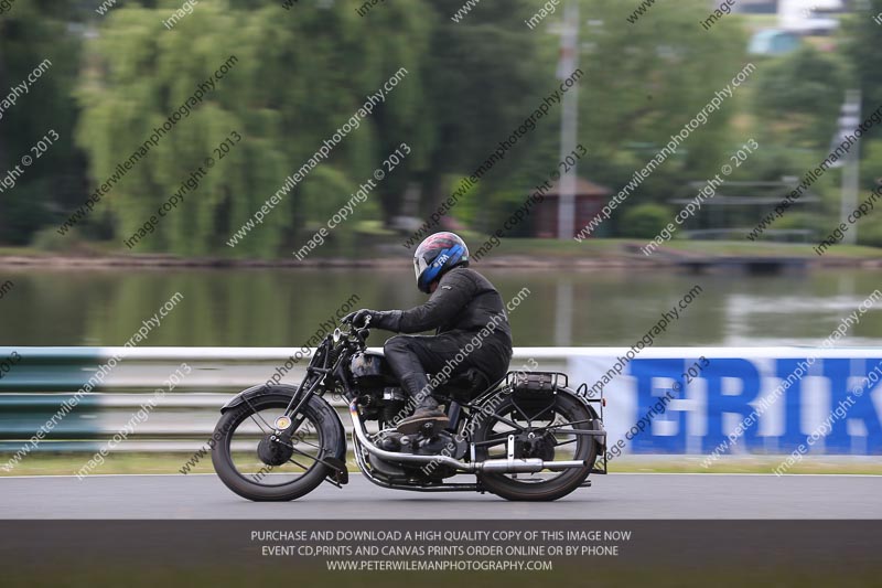 Vintage motorcycle club;eventdigitalimages;mallory park;mallory park trackday photographs;no limits trackdays;peter wileman photography;trackday digital images;trackday photos;vmcc festival 1000 bikes photographs