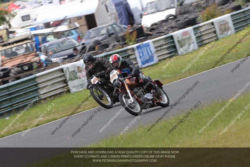 Vintage motorcycle club;eventdigitalimages;mallory park;mallory park trackday photographs;no limits trackdays;peter wileman photography;trackday digital images;trackday photos;vmcc festival 1000 bikes photographs