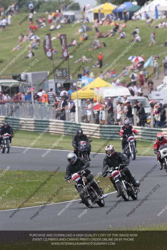 Vintage motorcycle club;eventdigitalimages;mallory park;mallory park trackday photographs;no limits trackdays;peter wileman photography;trackday digital images;trackday photos;vmcc festival 1000 bikes photographs
