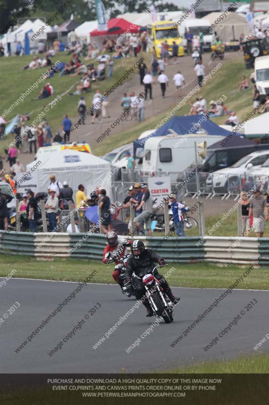 Vintage motorcycle club;eventdigitalimages;mallory park;mallory park trackday photographs;no limits trackdays;peter wileman photography;trackday digital images;trackday photos;vmcc festival 1000 bikes photographs