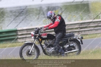 Vintage-motorcycle-club;eventdigitalimages;mallory-park;mallory-park-trackday-photographs;no-limits-trackdays;peter-wileman-photography;trackday-digital-images;trackday-photos;vmcc-festival-1000-bikes-photographs