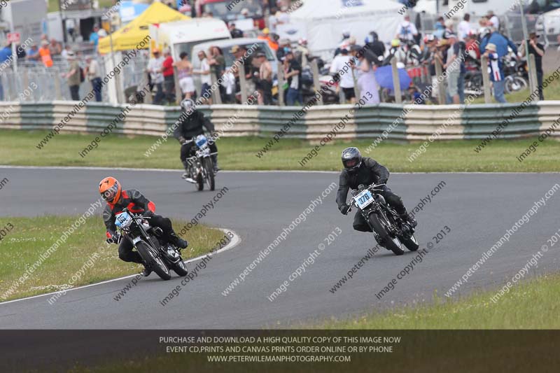 Vintage motorcycle club;eventdigitalimages;mallory park;mallory park trackday photographs;no limits trackdays;peter wileman photography;trackday digital images;trackday photos;vmcc festival 1000 bikes photographs