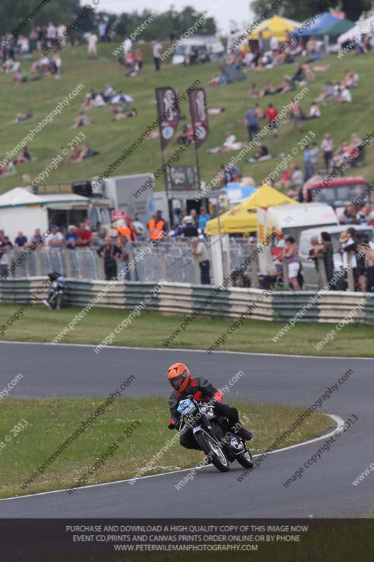 Vintage motorcycle club;eventdigitalimages;mallory park;mallory park trackday photographs;no limits trackdays;peter wileman photography;trackday digital images;trackday photos;vmcc festival 1000 bikes photographs
