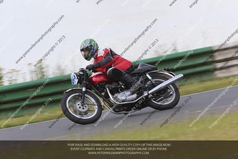 Vintage motorcycle club;eventdigitalimages;mallory park;mallory park trackday photographs;no limits trackdays;peter wileman photography;trackday digital images;trackday photos;vmcc festival 1000 bikes photographs