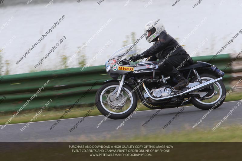 Vintage motorcycle club;eventdigitalimages;mallory park;mallory park trackday photographs;no limits trackdays;peter wileman photography;trackday digital images;trackday photos;vmcc festival 1000 bikes photographs